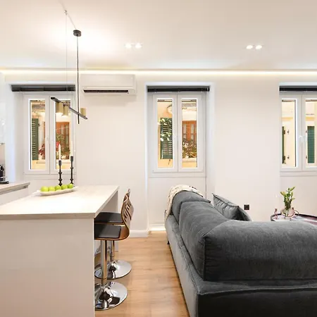 Piccolo Lusso Mini Apartment